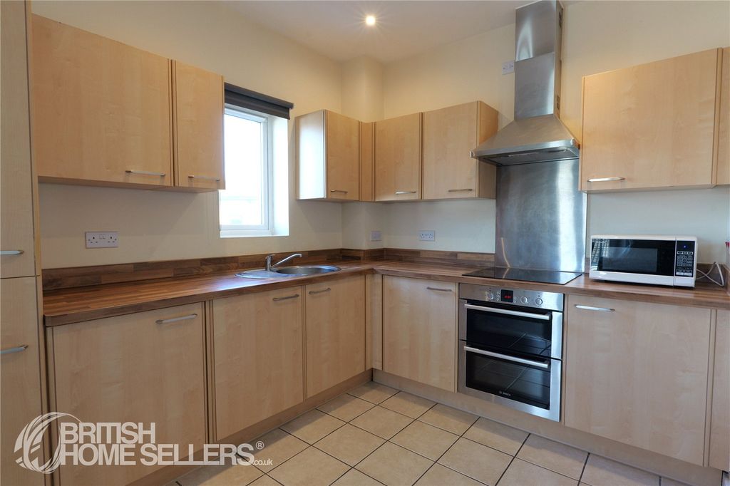 Property photo 2 of 14 Picture No. 04