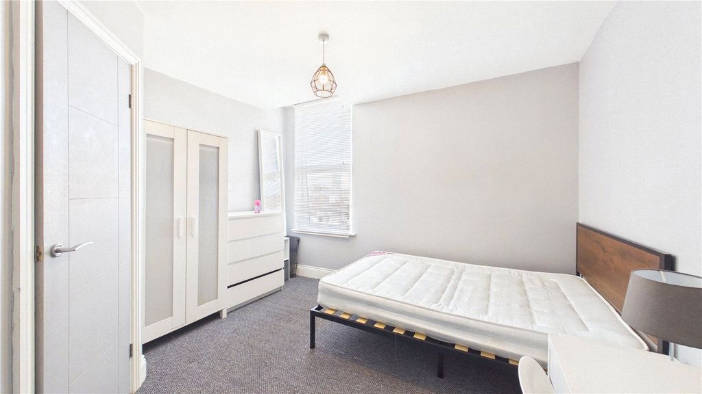 Property photo 1 of 12 Picture No. 09