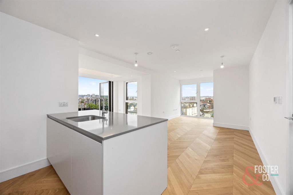 Additional image 4 of 2 bed flat for saleKingsway, Hove BN3