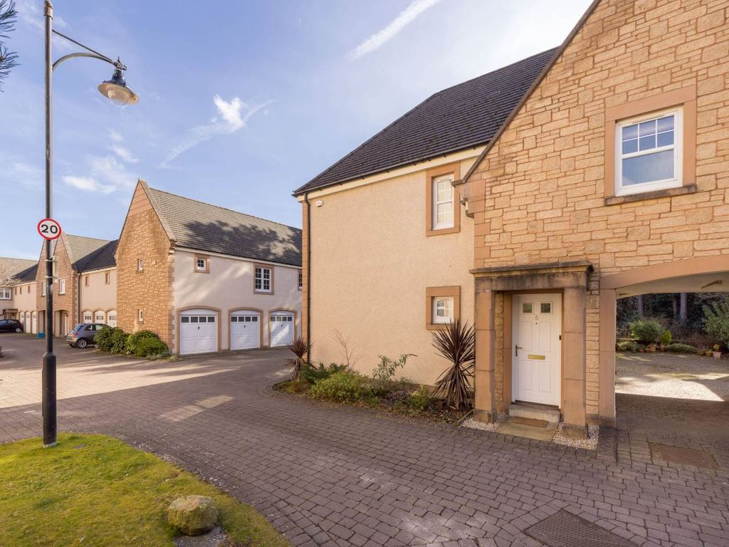 Property photo 1 of 14 57329_Symecrescent_001