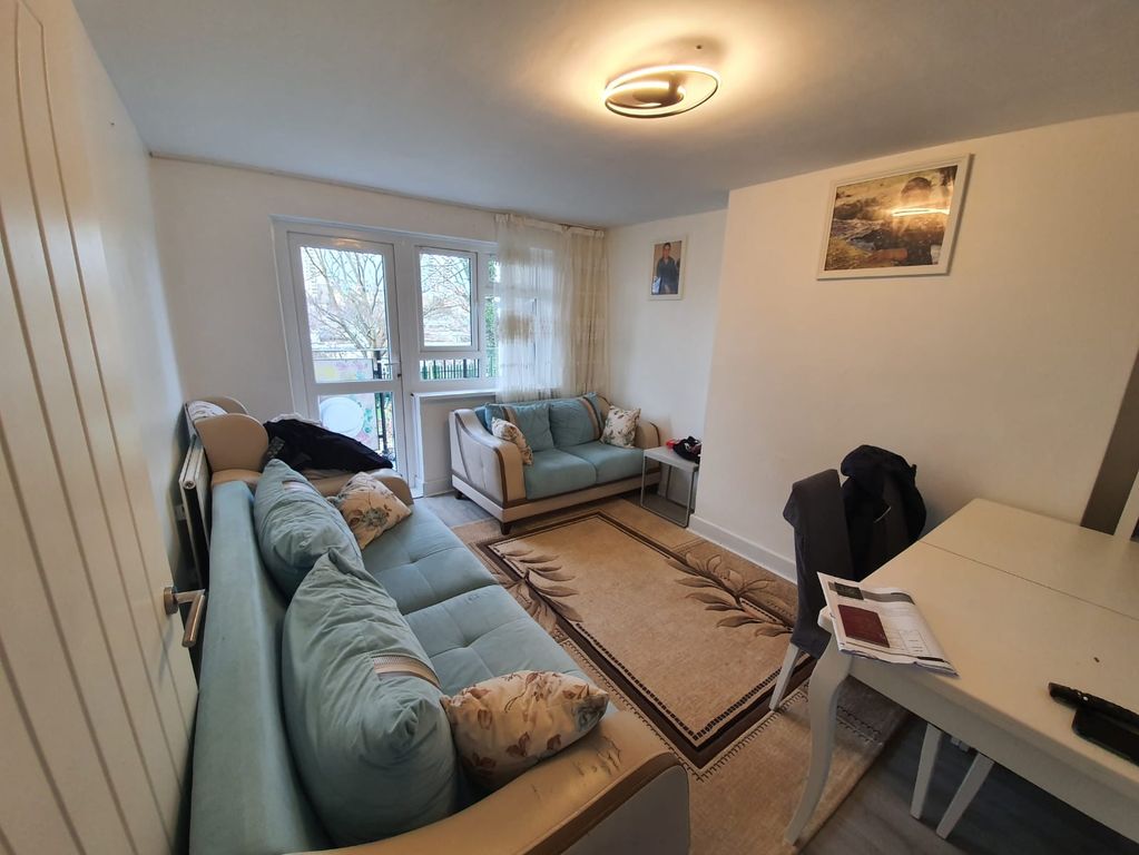 Property photo 1 of 8 Photo 9