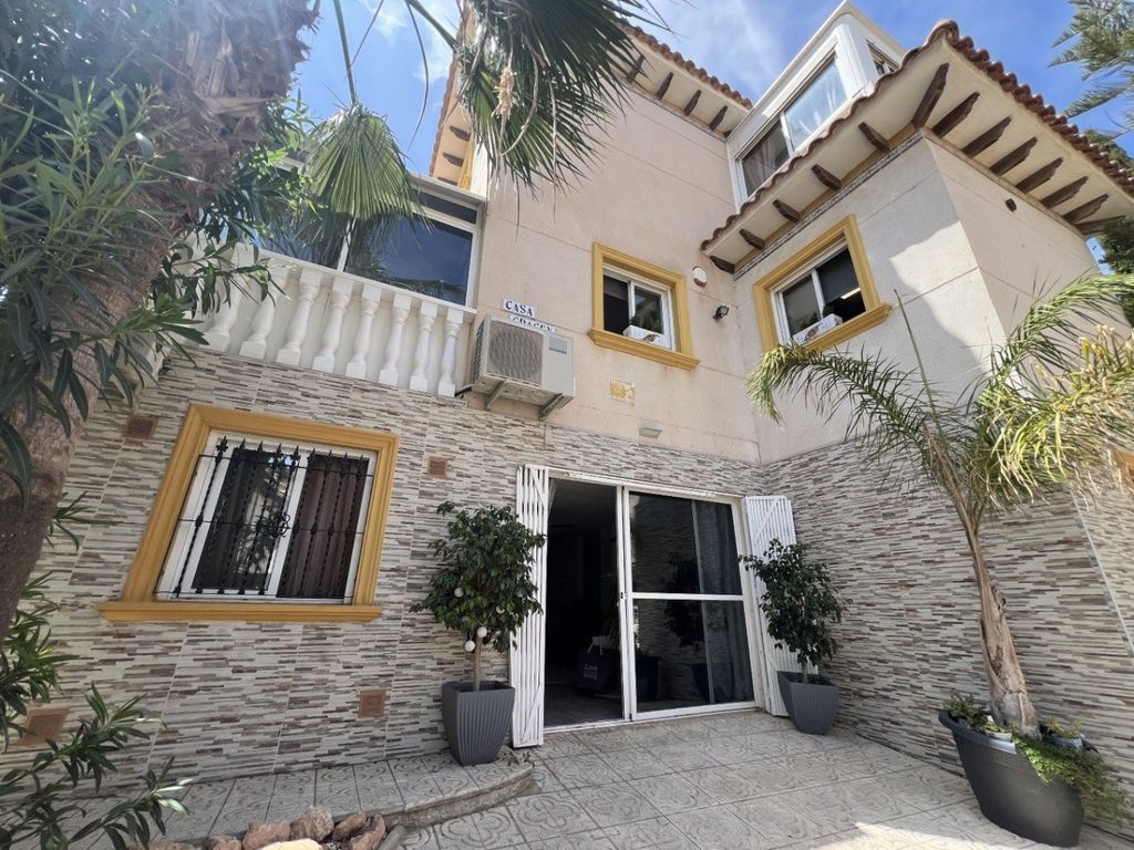 Property photo 2 of 50