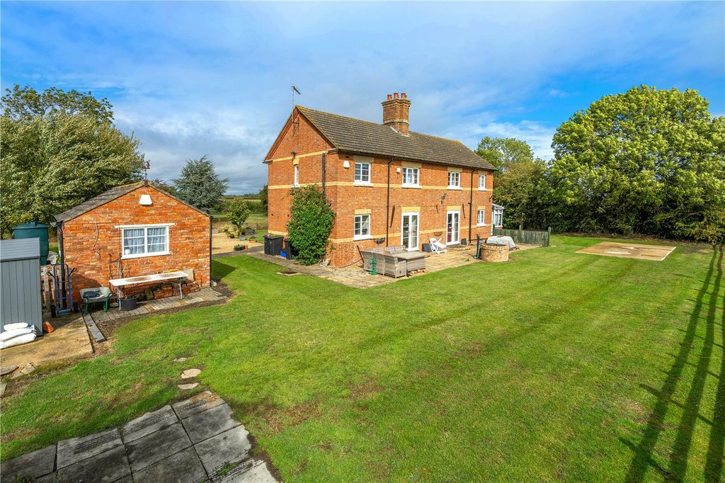 Property photo 3 of 20 Picture No. 05