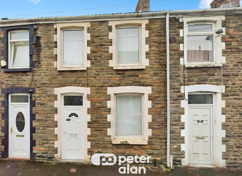 Property photo 1 of 17 Image