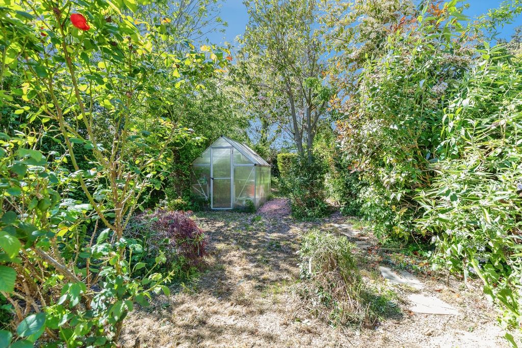 Property photo 2 of 16 Pbox-Img.Jpg
