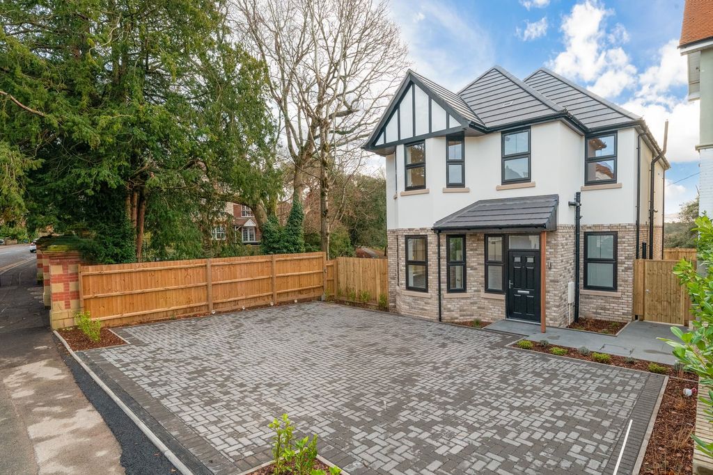 Property photo 1 of 34