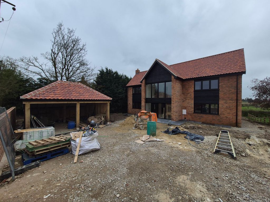 Property photo 1 of 10