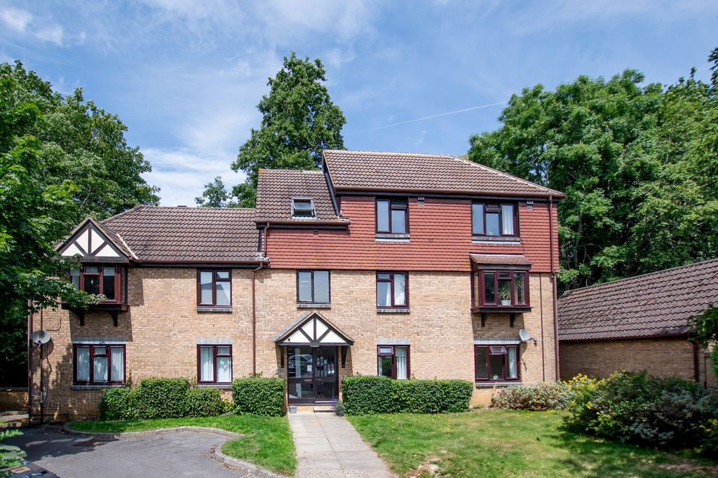 Property photo 1 of 10 External