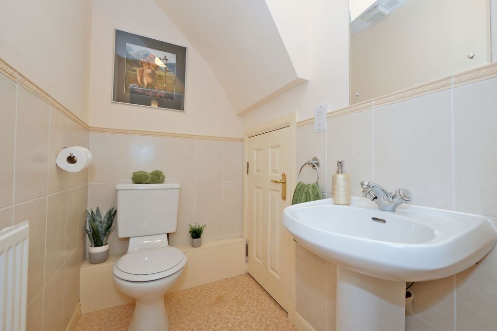 Additional image 7 of 2 bed flat for saleKing's Gate, The West End, Aberdeen AB15
