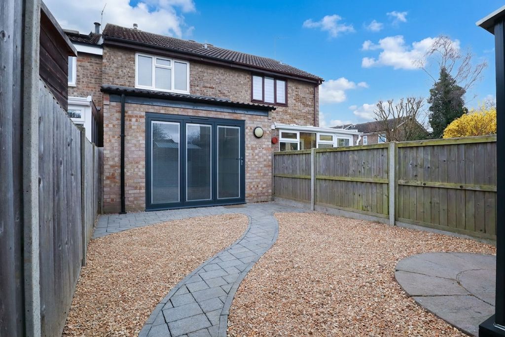 Property photo 2 of 16