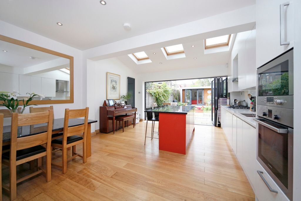 Property photo 3 of 8