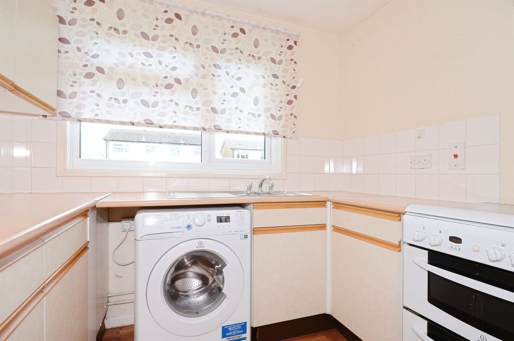 Property photo 3 of 13