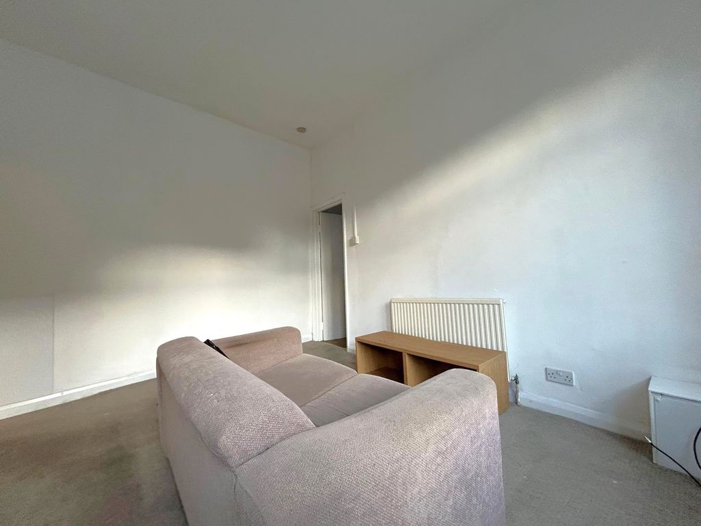 Property photo 1 of 5 Image