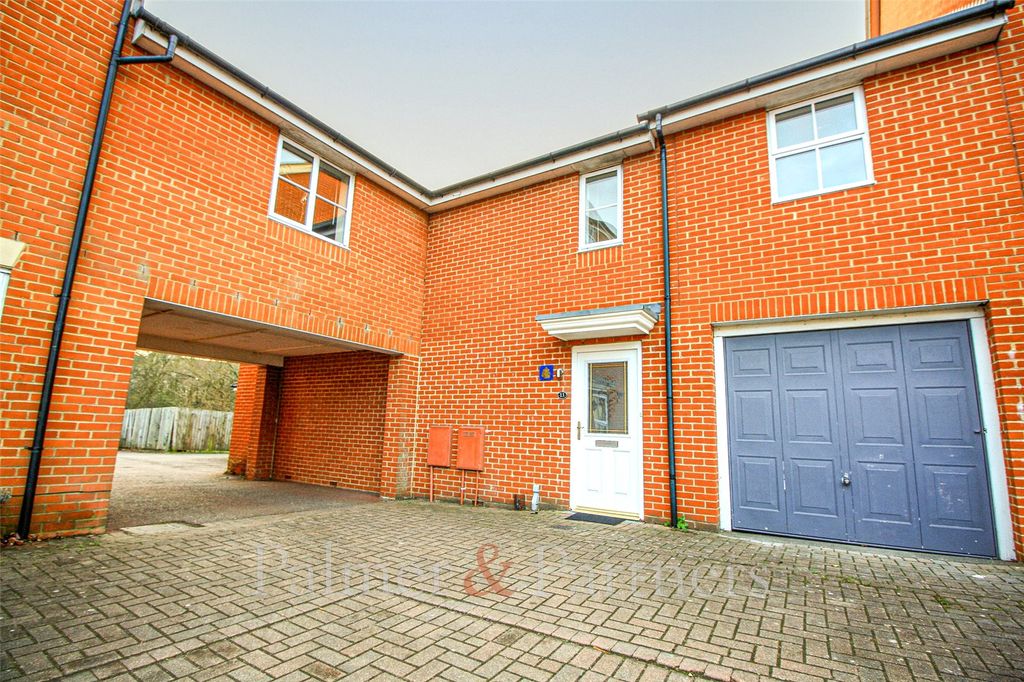 Property photo 1 of 11 External