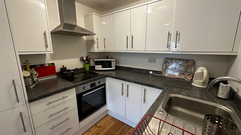 Property photo 2 of 14 View