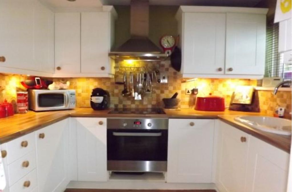 Property photo 3 of 4