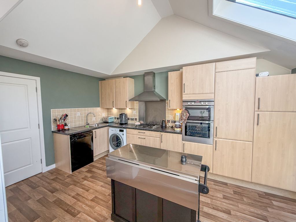 Property photo 3 of 33 Img_7582