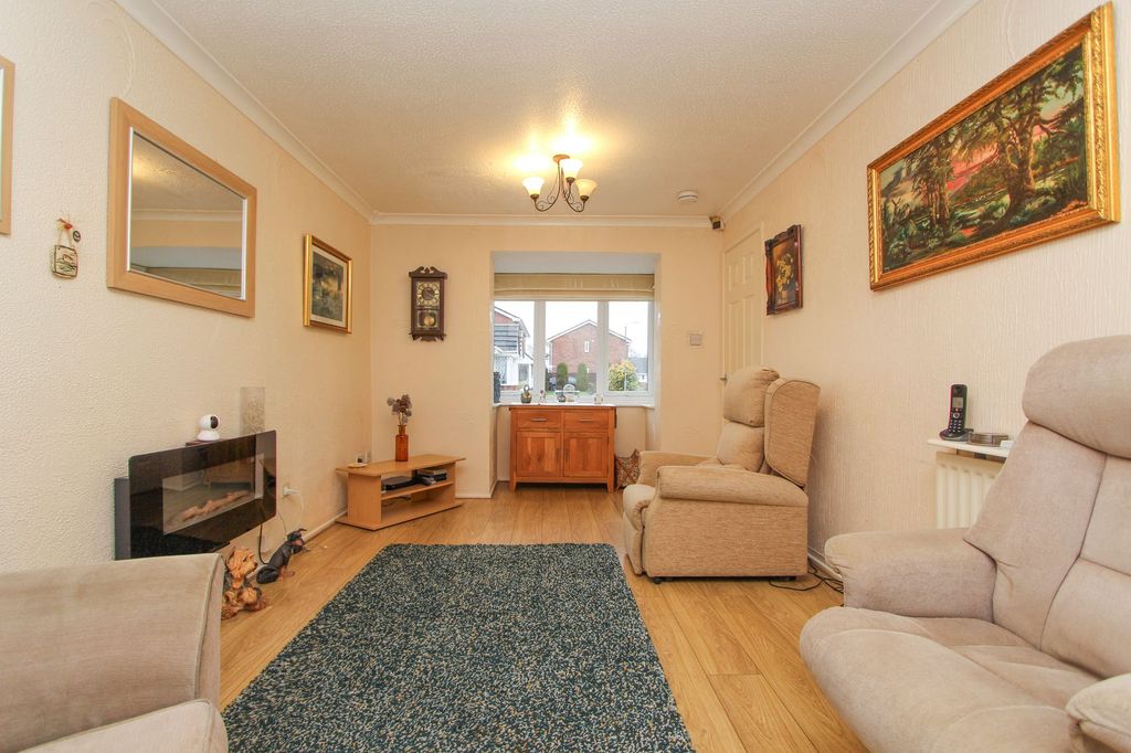 Property photo 3 of 21