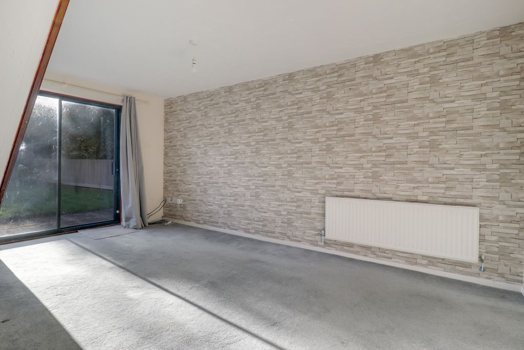 Property photo 3 of 14 Living-Room-I