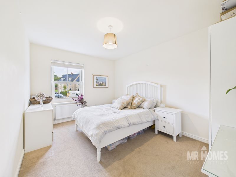 Property photo 2 of 39 Photo 21