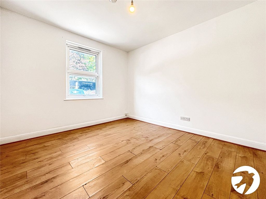 Property photo 2 of 5 Picture No. 03