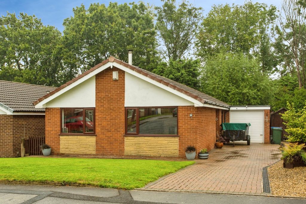 Property photo 1 of 19 Front