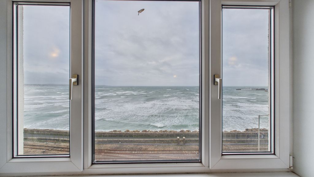 Additional image 10 of 3 bed flat for saleChyandour Cliff, Penzance TR18