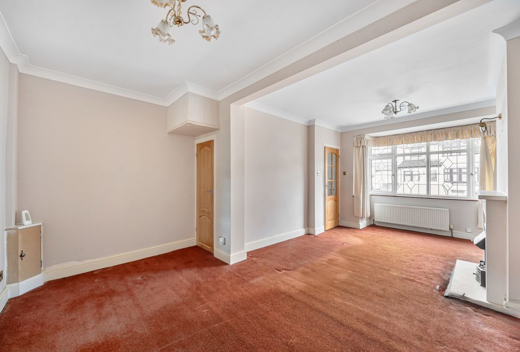 Property photo 3 of 10 1409911-17-6989E7...