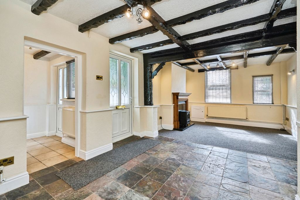 Property photo 2 of 11 Pbox-Img.Jpg