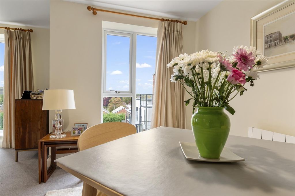 Additional image 9 of 3 bed flat for saleBroadleaf House, Birmingham Road, Sutton Coldfield B72