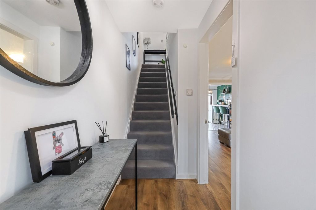 Property photo 2 of 20 Picture No. 02