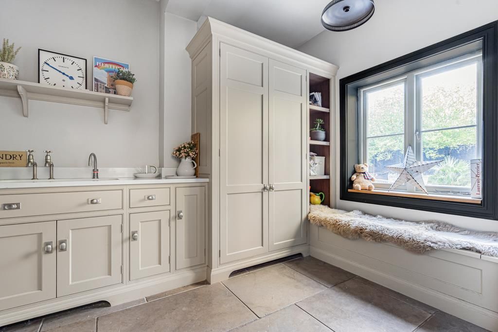 Additional image 27 of 6 bed property for saleHollydell, Hertford SG13