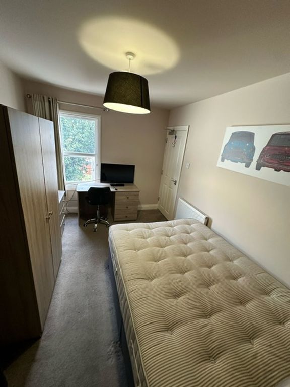 Property photo 3 of 9