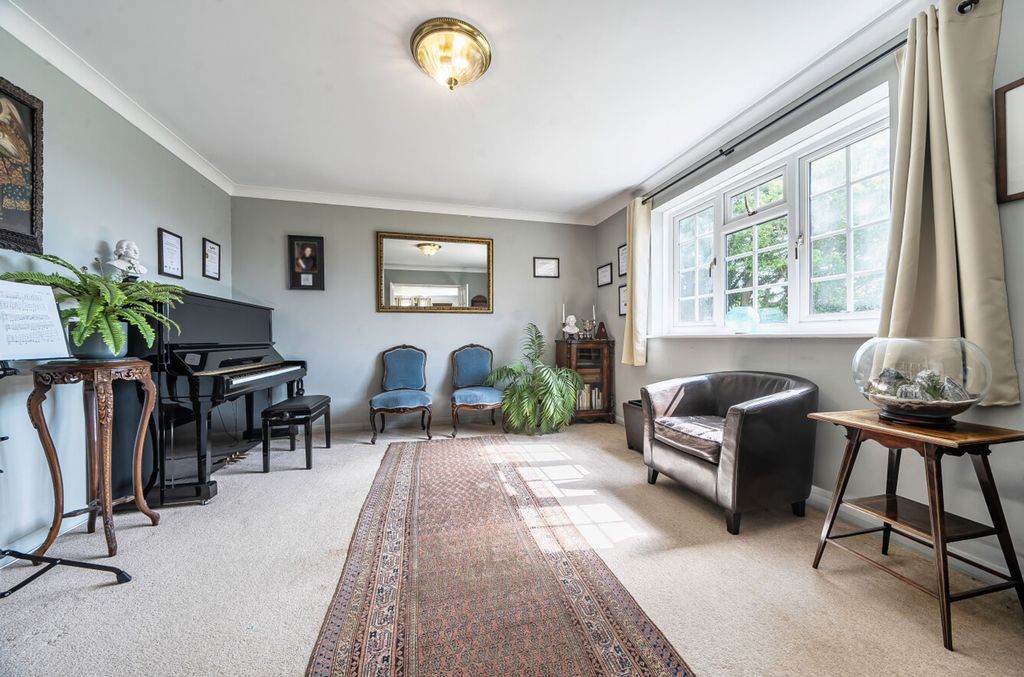Property photo 3 of 21