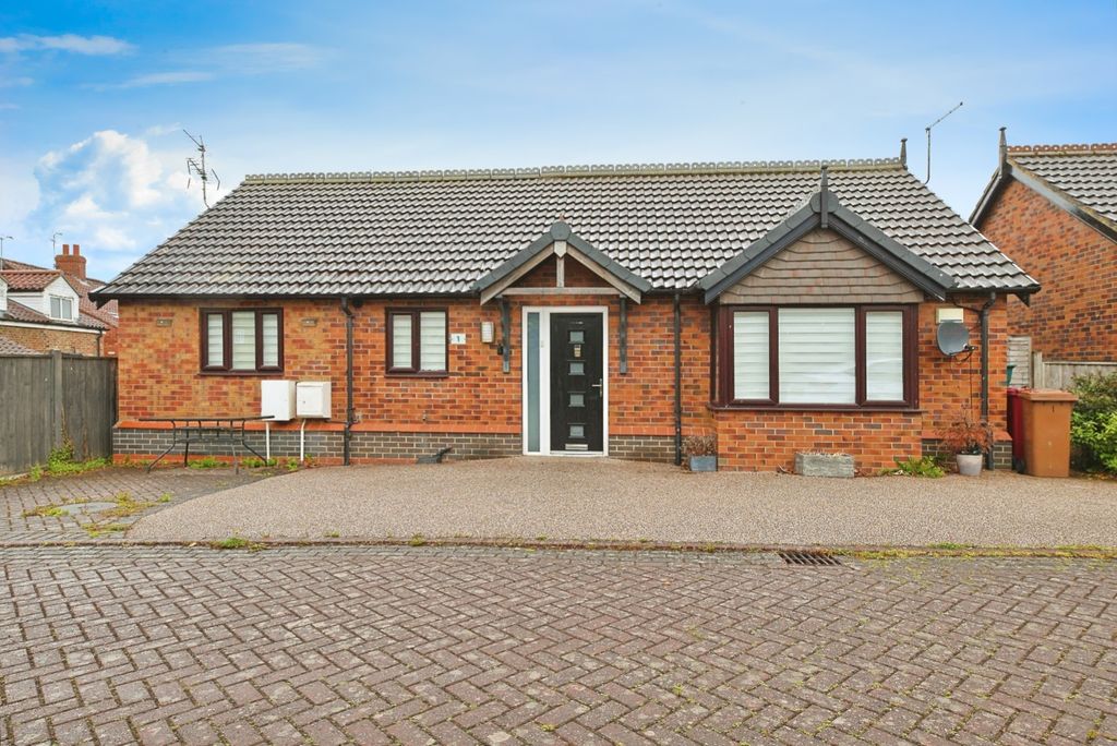 Property photo 2 of 9 4252405
