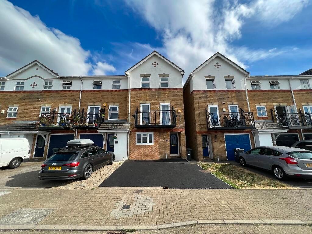 Property photo 2 of 37