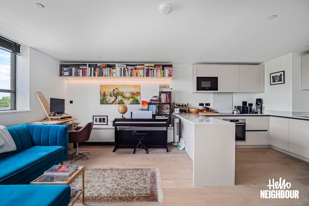 Property photo 1 of 17 Photo 0