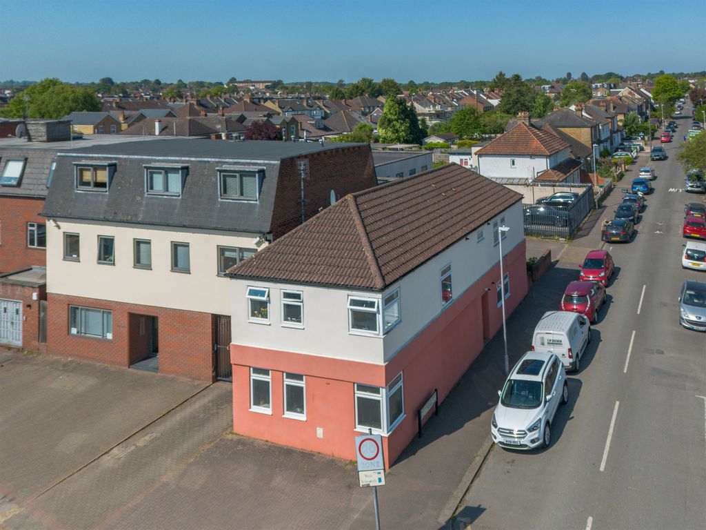 Property photo 1 of 18 Dji_0298 (Web).Jpg