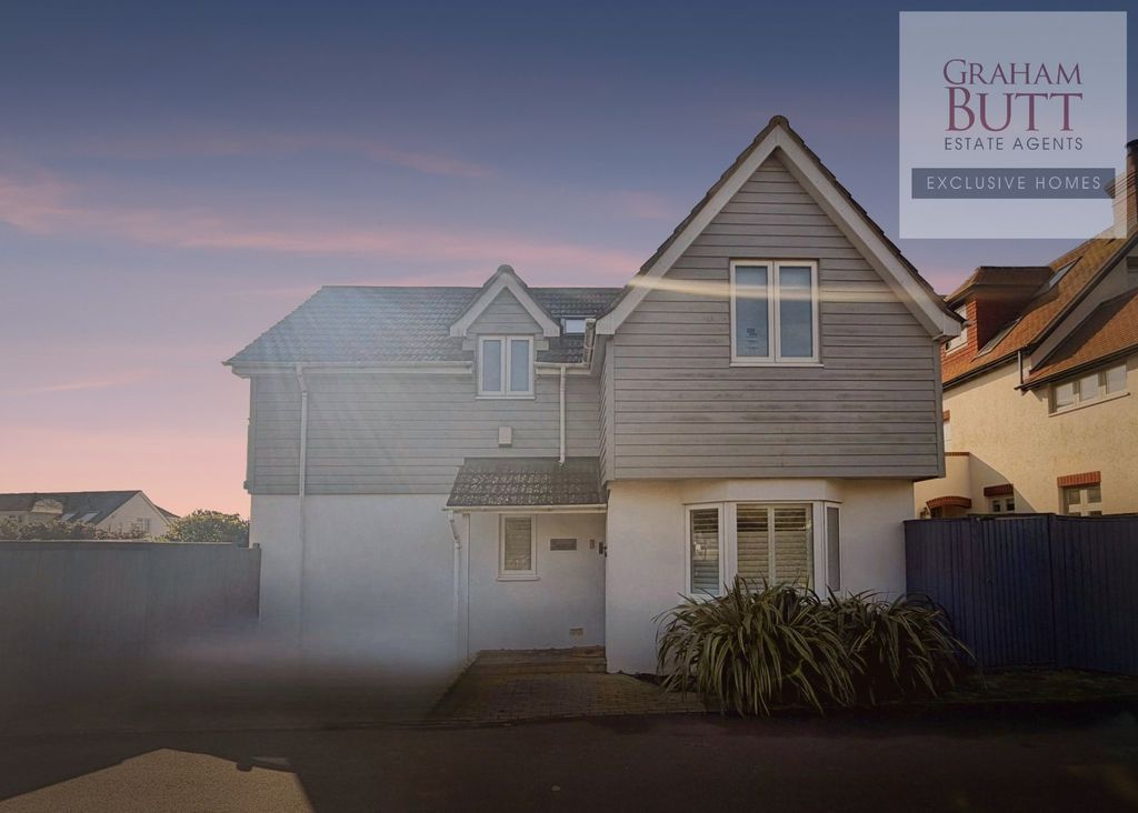 Property photo 2 of 12 Picture No. 14