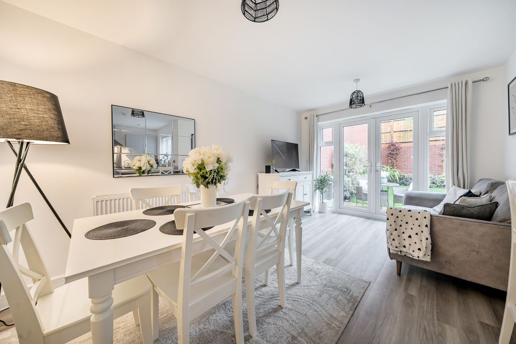 Property photo 3 of 15 13818801169172806A9866