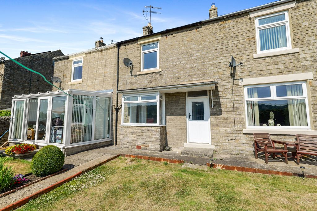 Property photo 1 of 8 Bondisle Terrace - Front