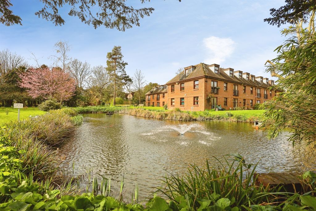 Property photo 2 of 14