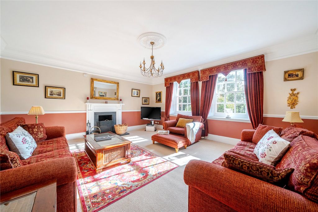 Property photo 2 of 19 Picture No. 09