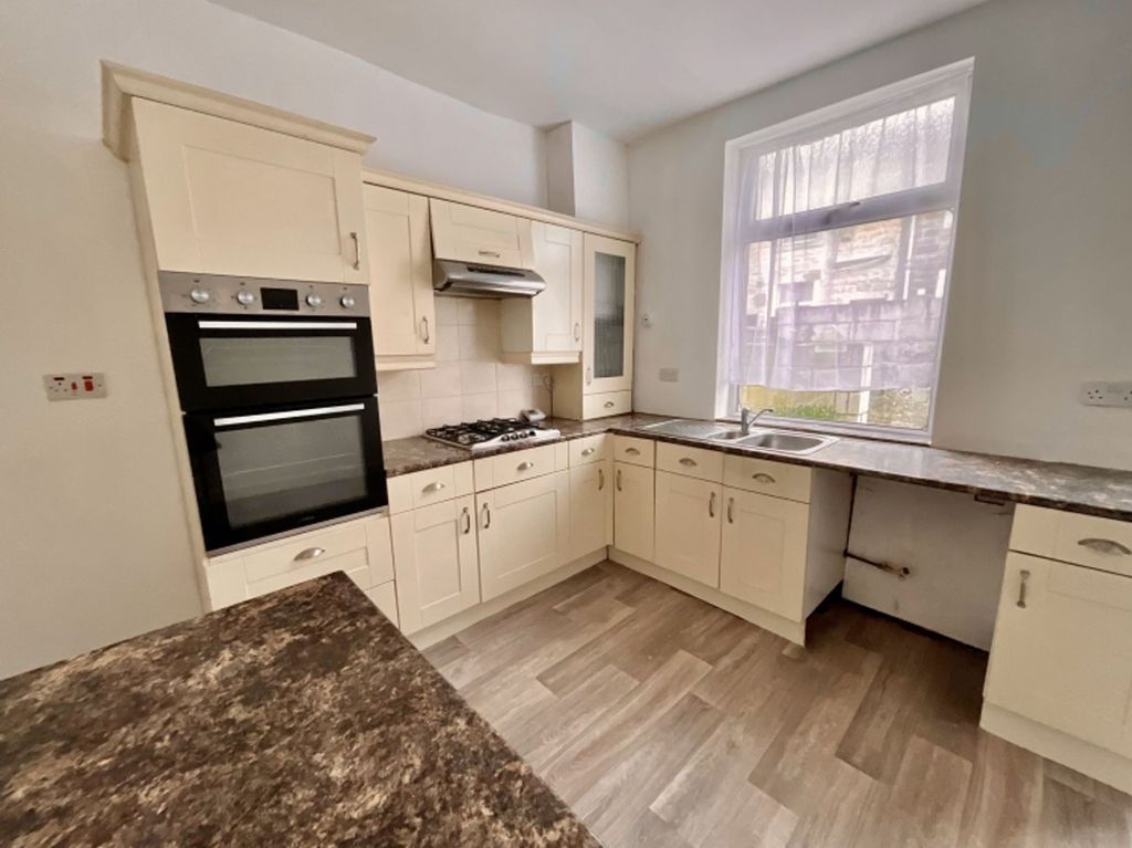 Property photo 2 of 11 7010Ea2C-61E0-4072-B94B-F88972A9D4C5