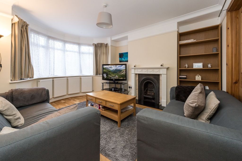 Property photo 2 of 9 4495242