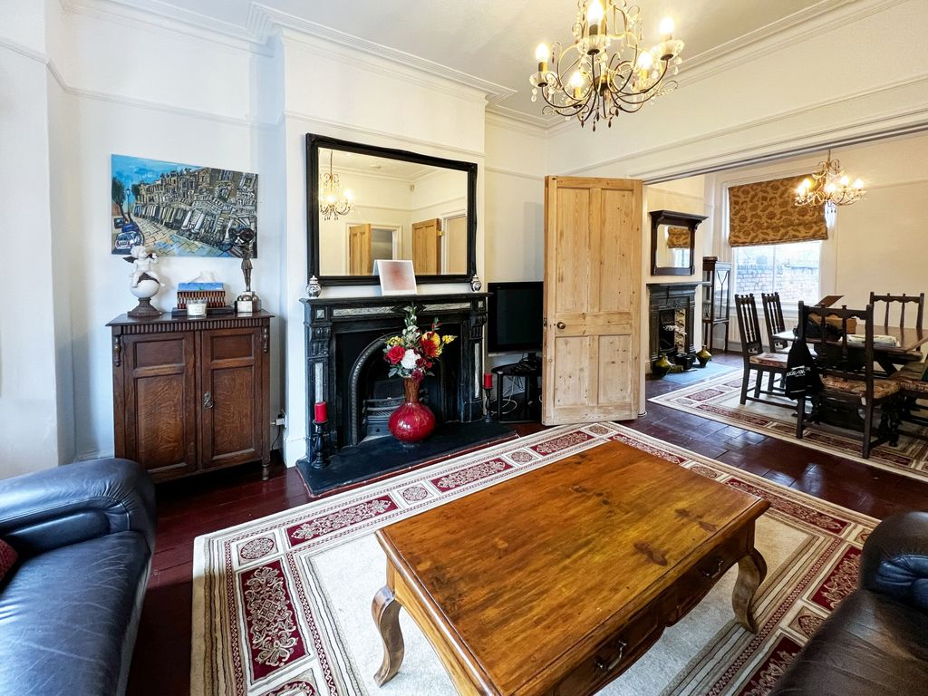 Property photo 2 of 17 Photo 3