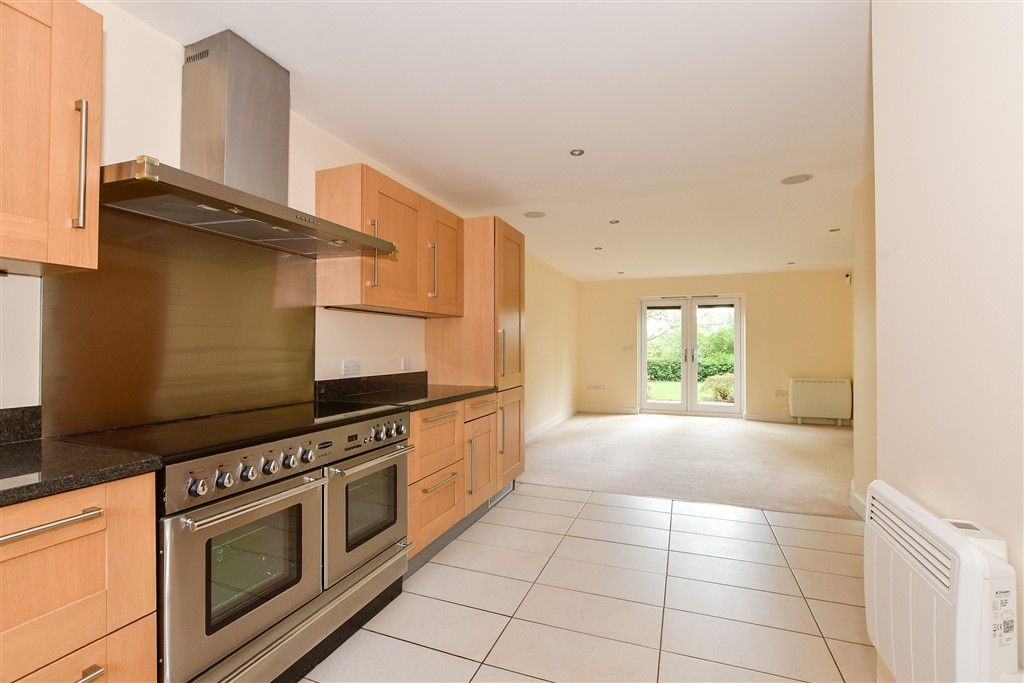 Property photo 3 of 25 Kitchen