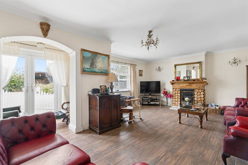 Property photo 2 of 24