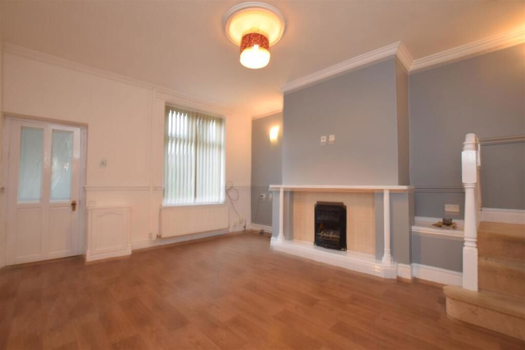 Property photo 2 of 6
