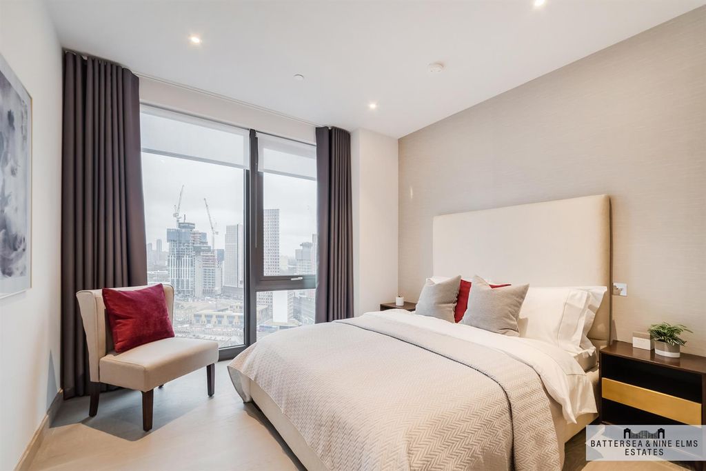 Property photo 3 of 26